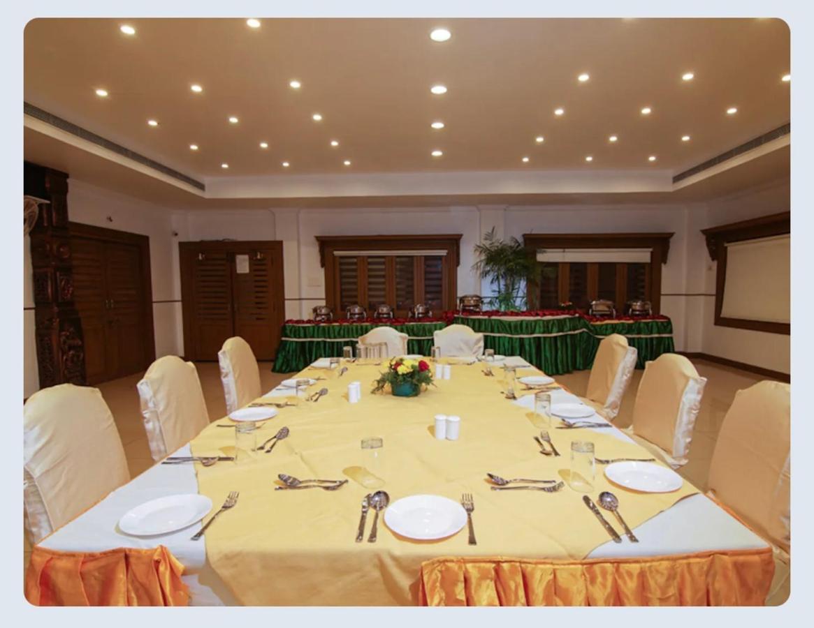 Hotel Sasthapuri Kozhikode Luaran gambar